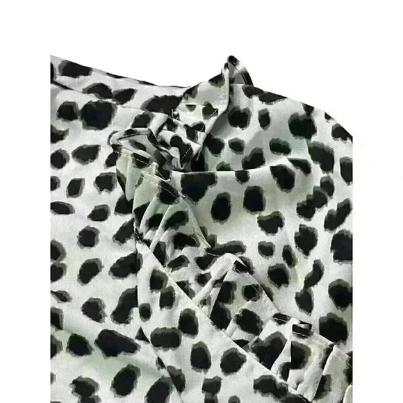 J.Crew Women’s Ruffle Sleeve Leopard Satin Long Sleeve Blouse Size S White Black - Picture 9 of 11